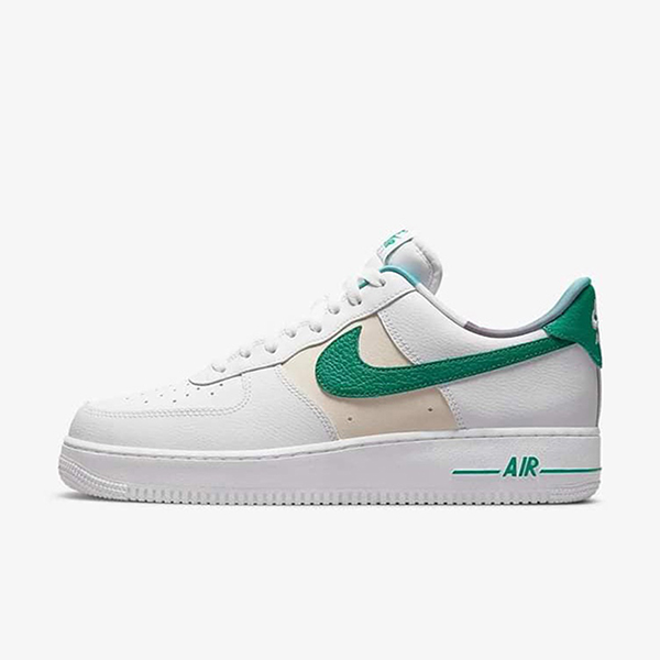 Nike Air Force 1 ’07 LV8 EMB