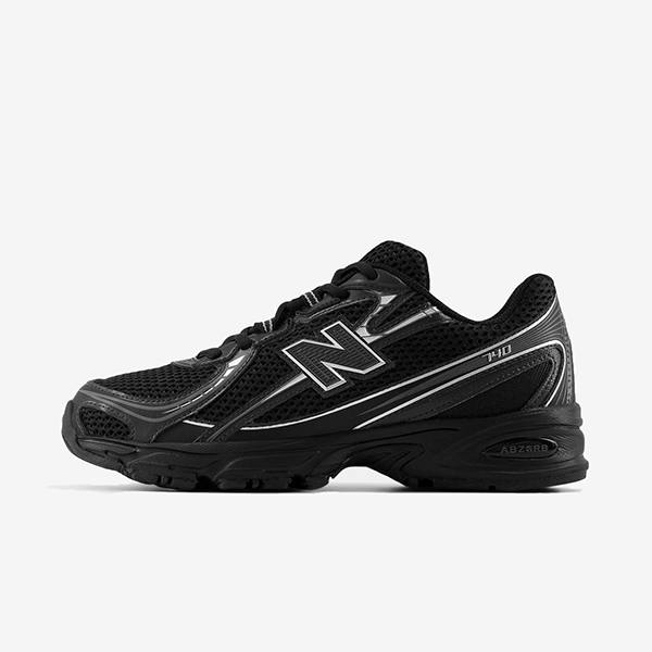 New Balance 740